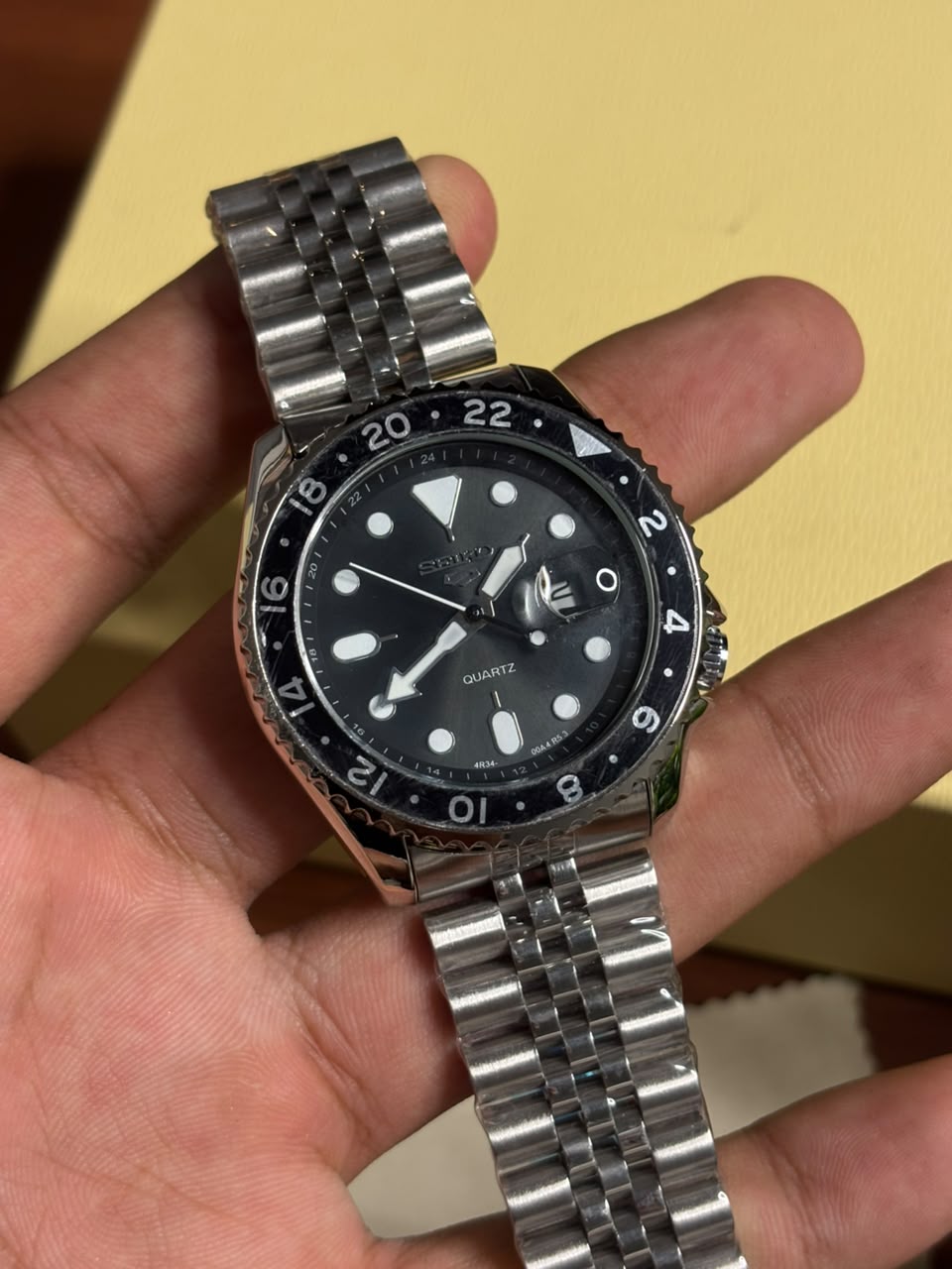 Seiko Gmt Master silver Black Dial