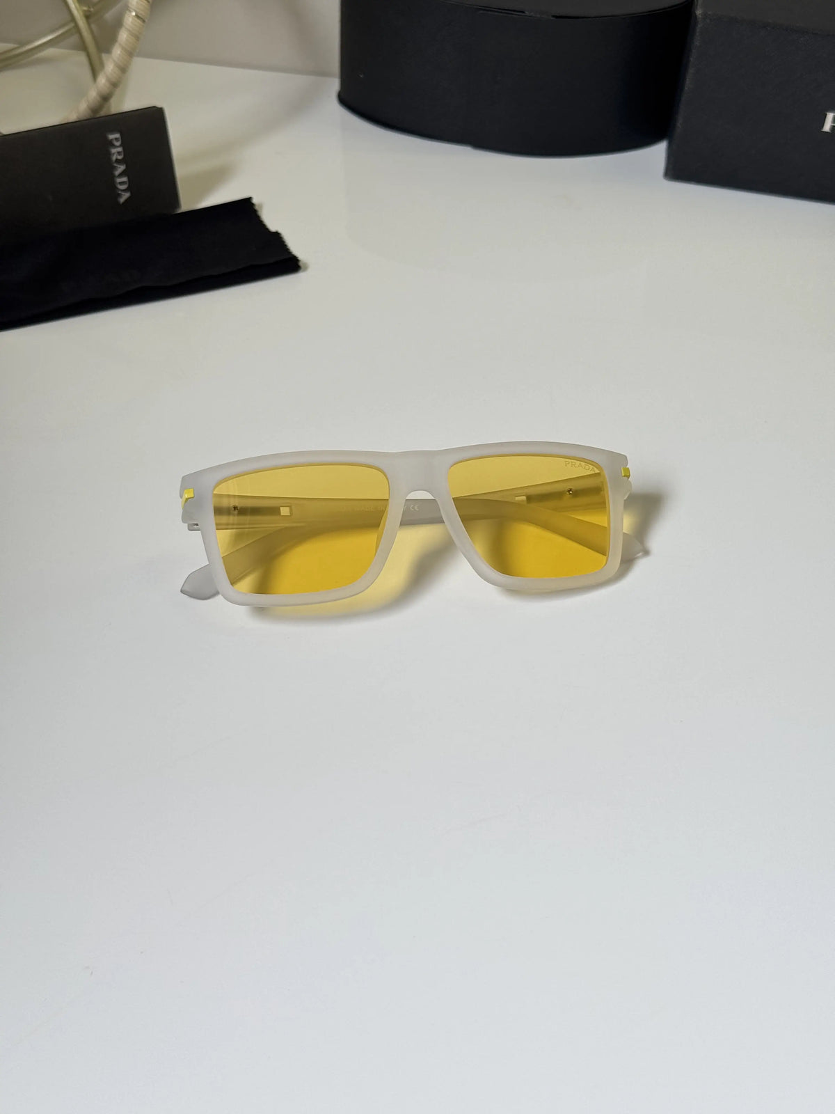 PR _5100_Ice_Yellow