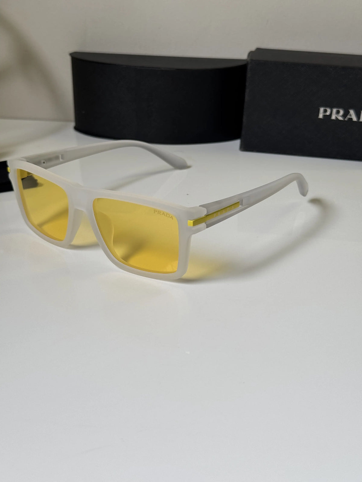 PR _5100_Ice_Yellow