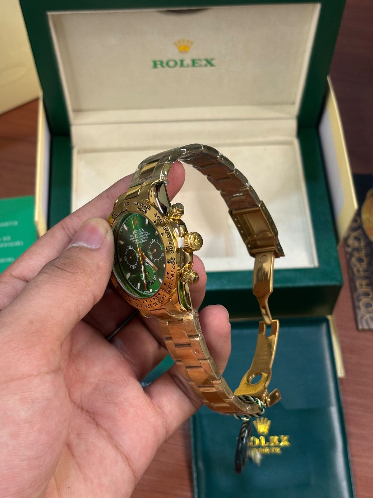 Role_x Daytona Oyster Perpetual Gold Green