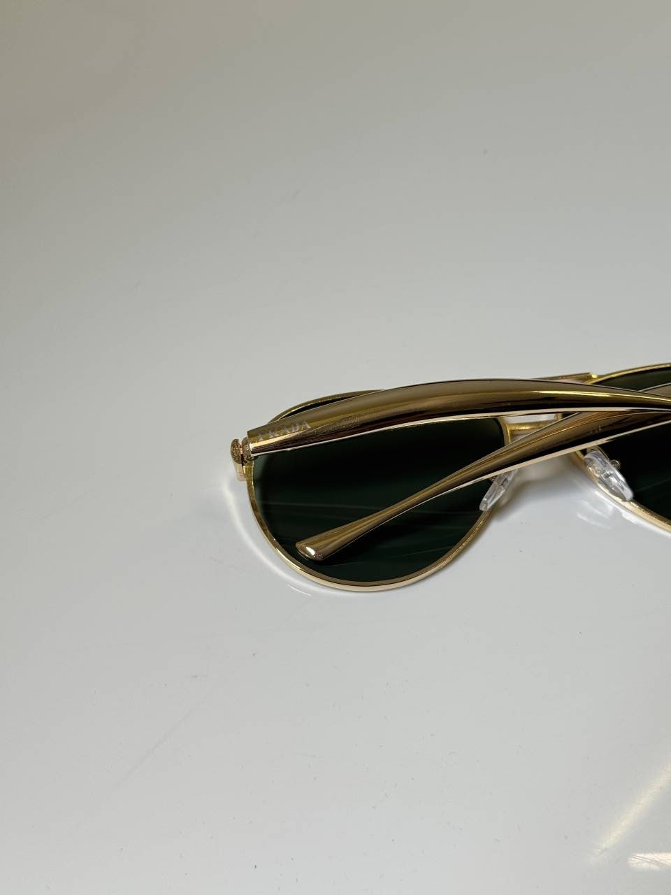 PR_122_Gold_Green