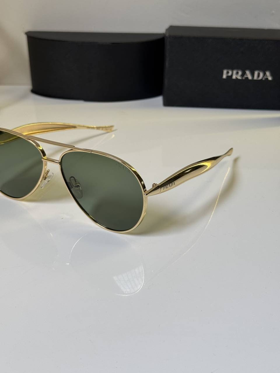 PR_122_Gold_Green